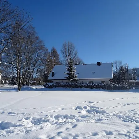 Kwatera prywatna Dworek Na Równi
